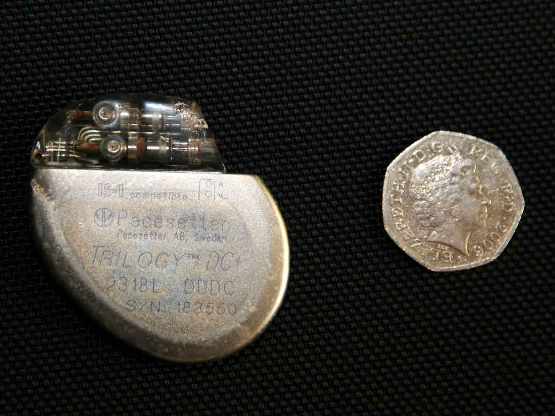 Dual chamber pacemaker